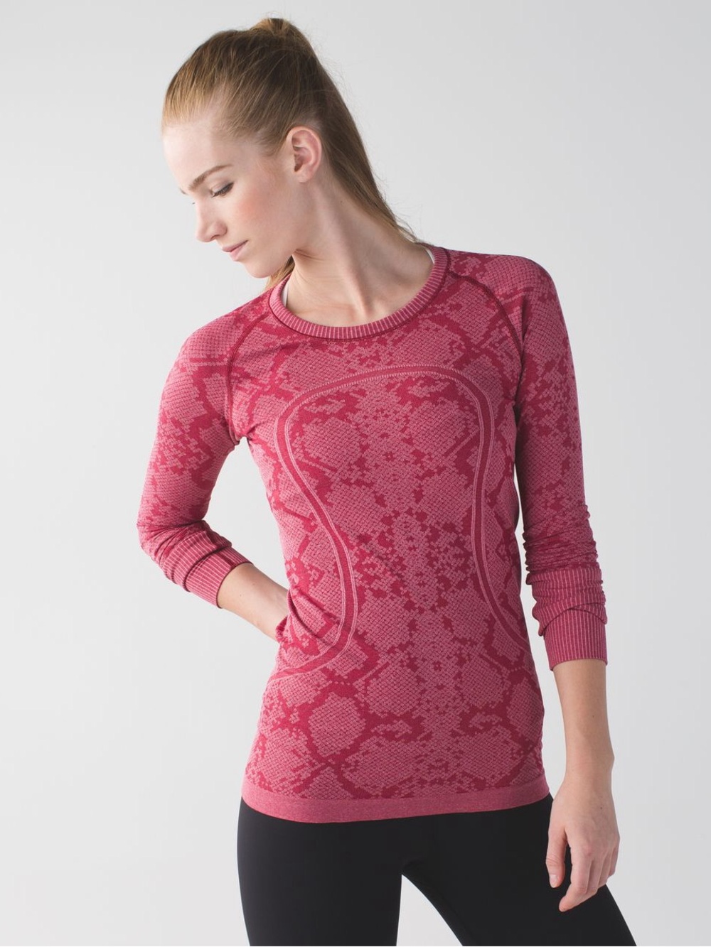 Lululemon Swiftly Tech Long Sleeve Crew Heathered Cranberry Pink Size 8 Running